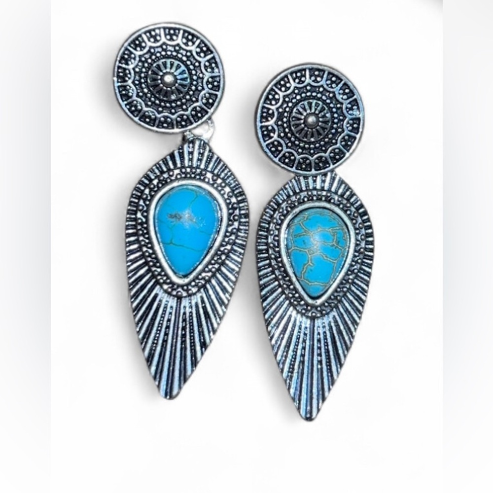 TURQUOISE & SILVER TONE EARRINGS